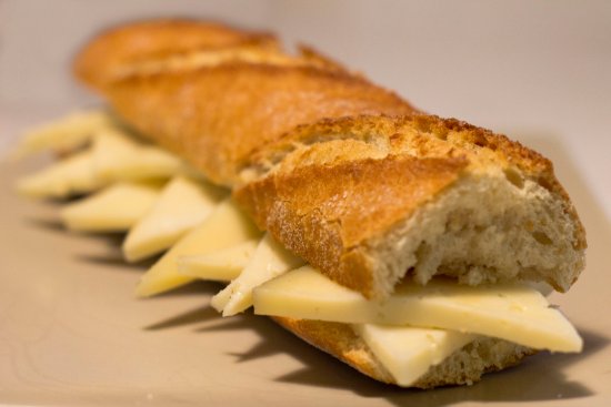 Bocata queso oveja viejo
